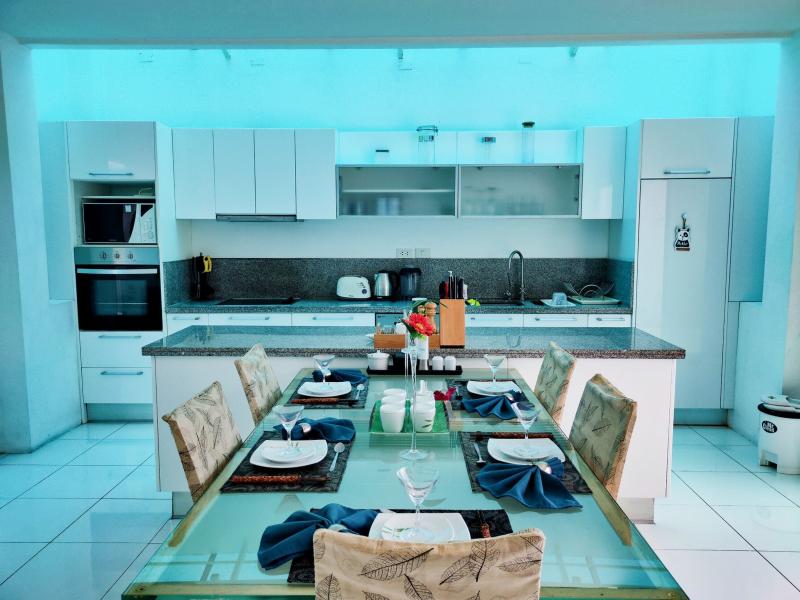 3 Bedrooms villa for Sale and Rent 