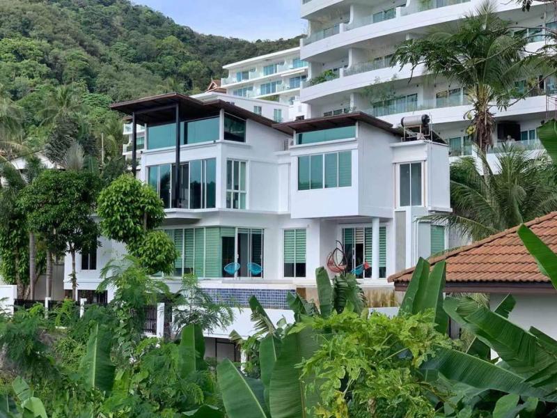 hot deal 5 Bedrooms Seaview villa for rent