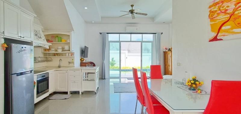 2 bed house private pool and shared pool