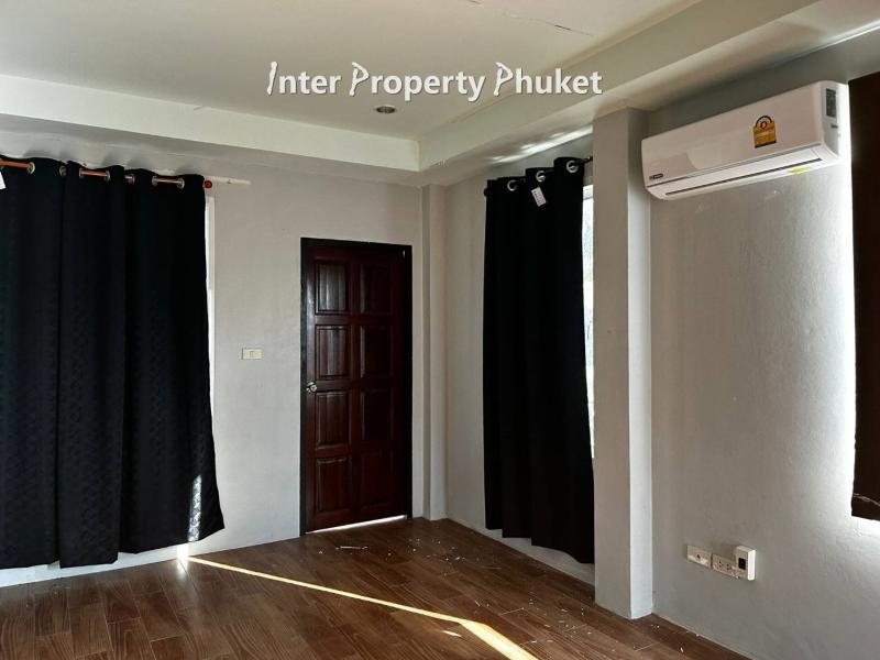 3 Bedrooms Home office for sale