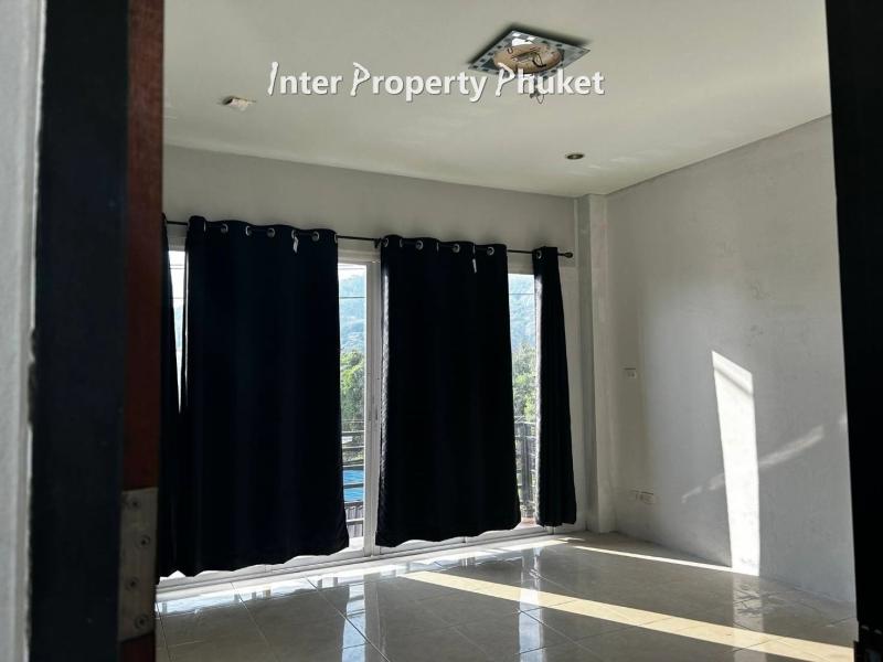 3 Bedrooms Home office for sale