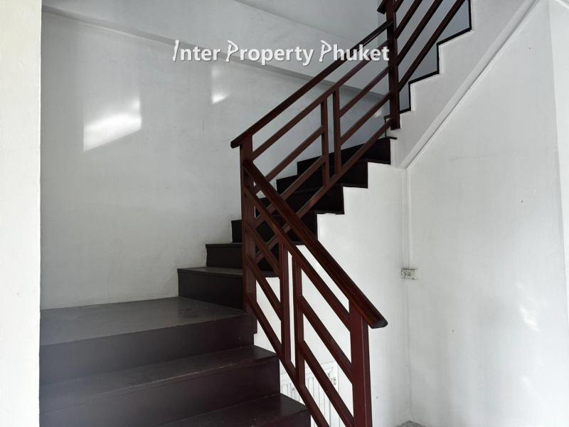 3 Bedrooms Home office for sale