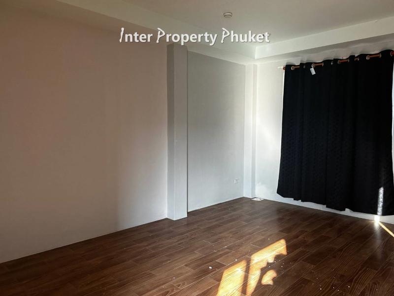 3 Bedrooms Home office for sale