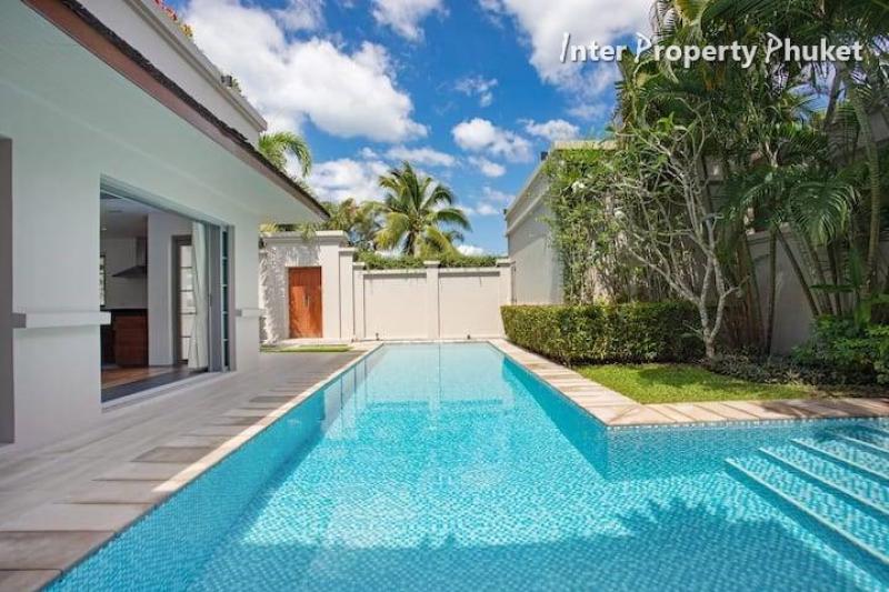 2 Bedrooms Luxury Pool Villa for rent