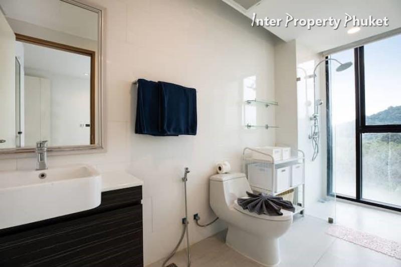 2 Bedrooms Condo for rent