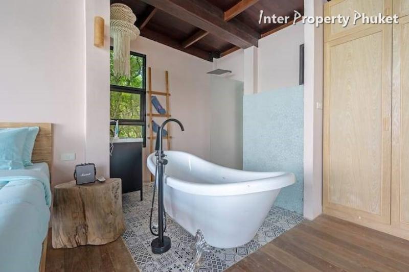 3 Bedrooms 4 Storey Seaview villa for rent