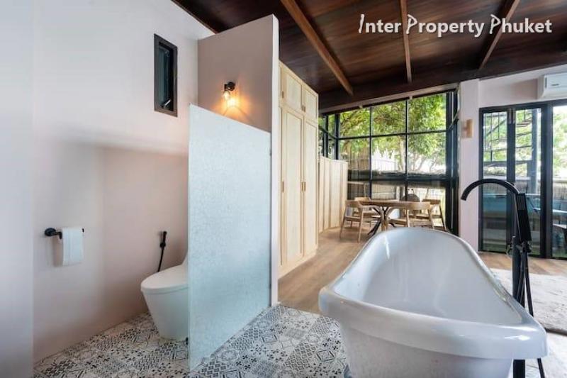 3 Bedrooms 4 Storey Seaview villa for rent