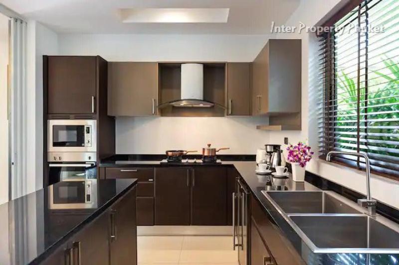 4 Bedrooms Villa for rent
