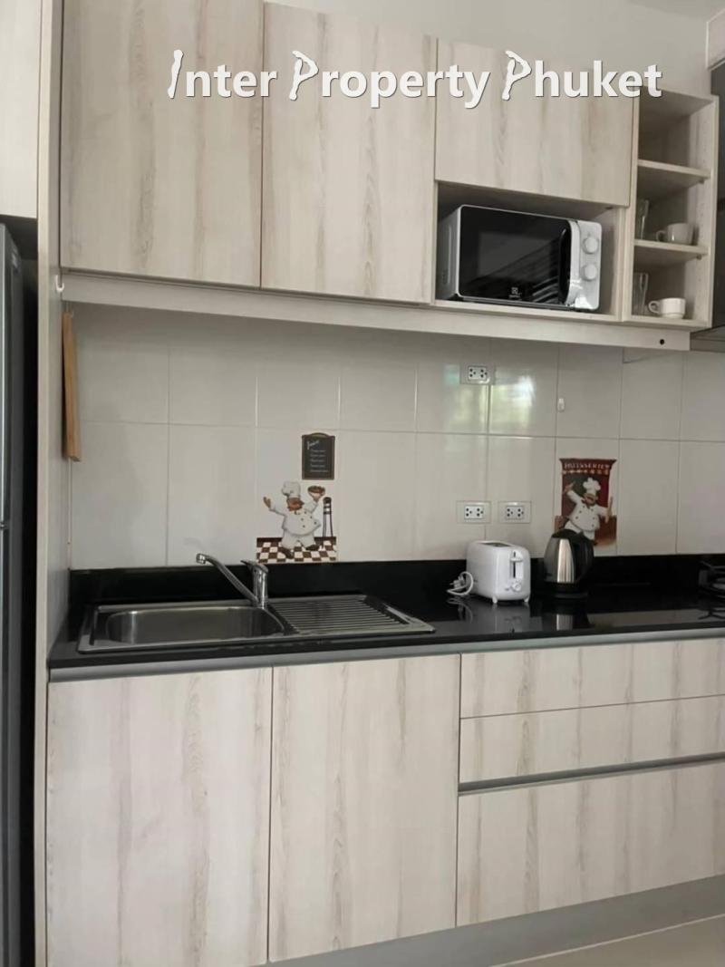 2 Bedrooms Modern 2 storey town house for rent