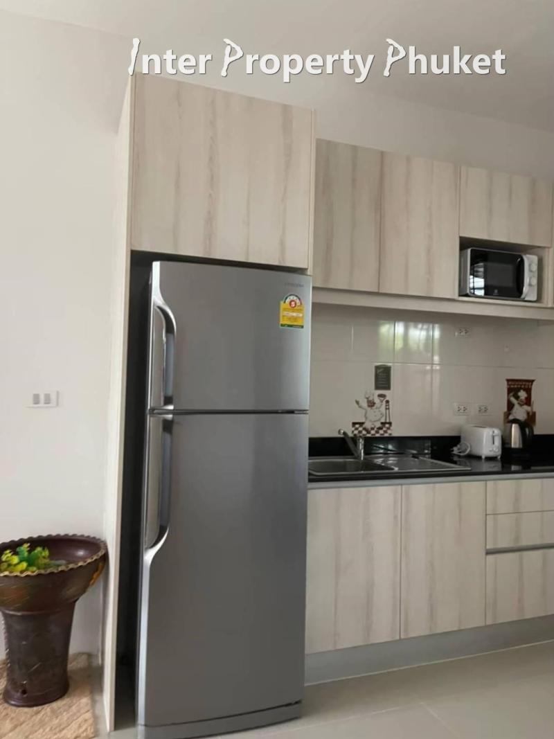 2 Bedrooms Modern 2 storey town house for rent