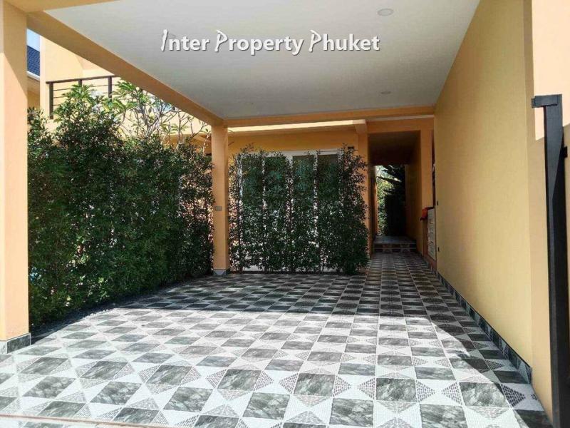 4 Bedrooms villa for rent and sale