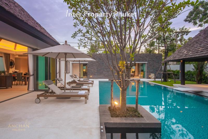 RBT112 4 Bedrooms villa for rent