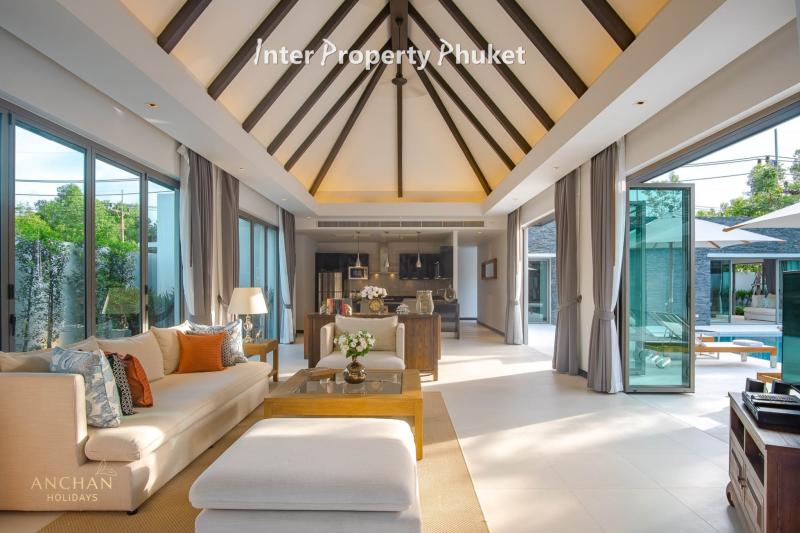 RBT112 4 Bedrooms villa for rent