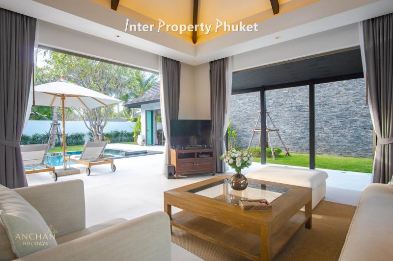 RBT112 4 Bedrooms villa for rent