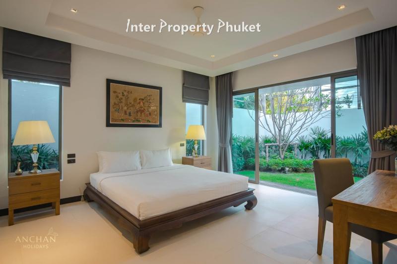 RBT112 4 Bedrooms villa for rent