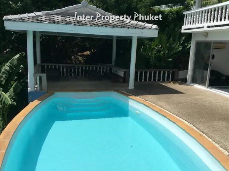 3 Bedrooms Beach front villa for rent