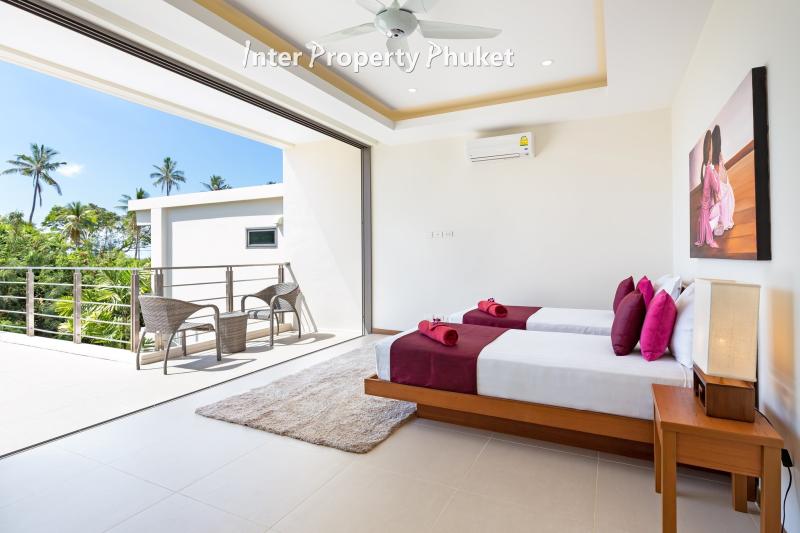 RR035 4 Bedrooms villa for rent