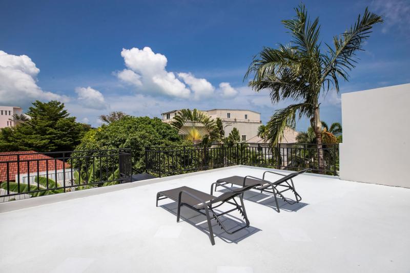RR036 3 Bedrooms villa for rent