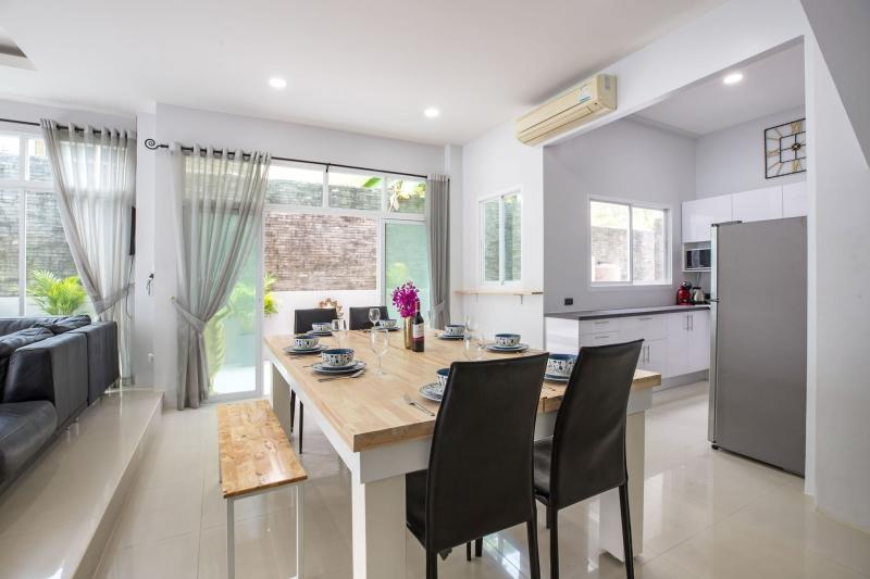 RR036 3 Bedrooms villa for rent