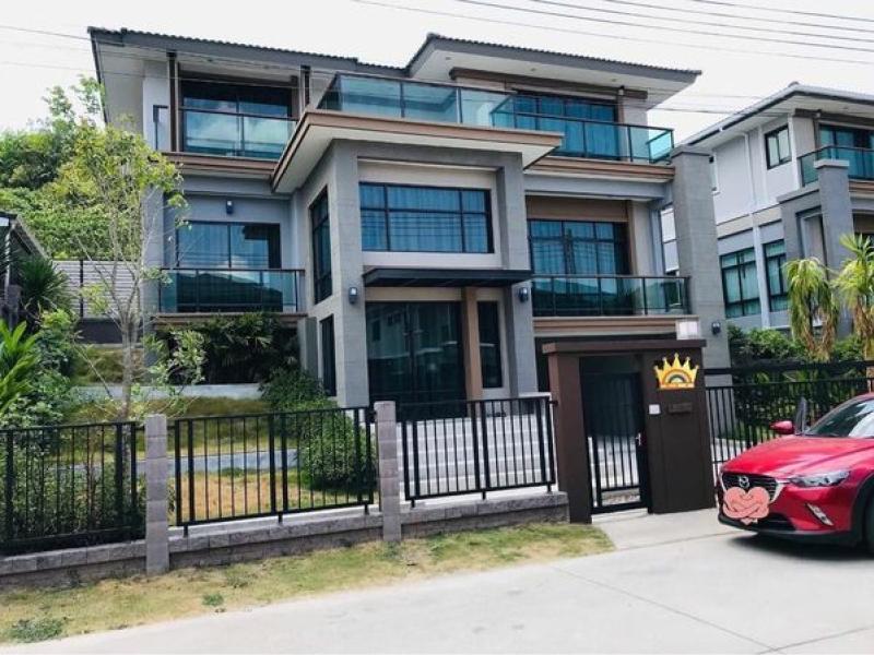 3 Bedrooms house for rent