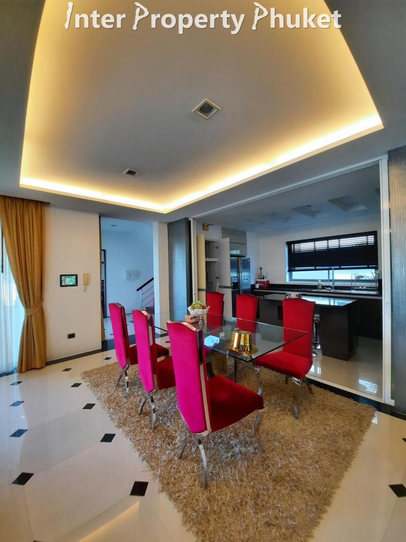 3 Bedrooms Luxury villa for sale