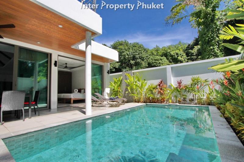 2 Bedrooms Luxury beach villa for rent