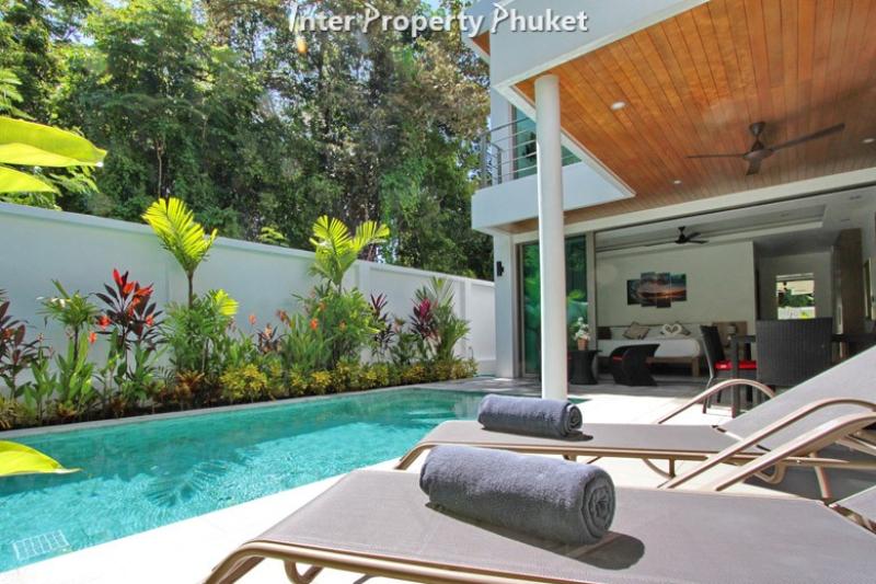2 Bedrooms Luxury beach villa for rent