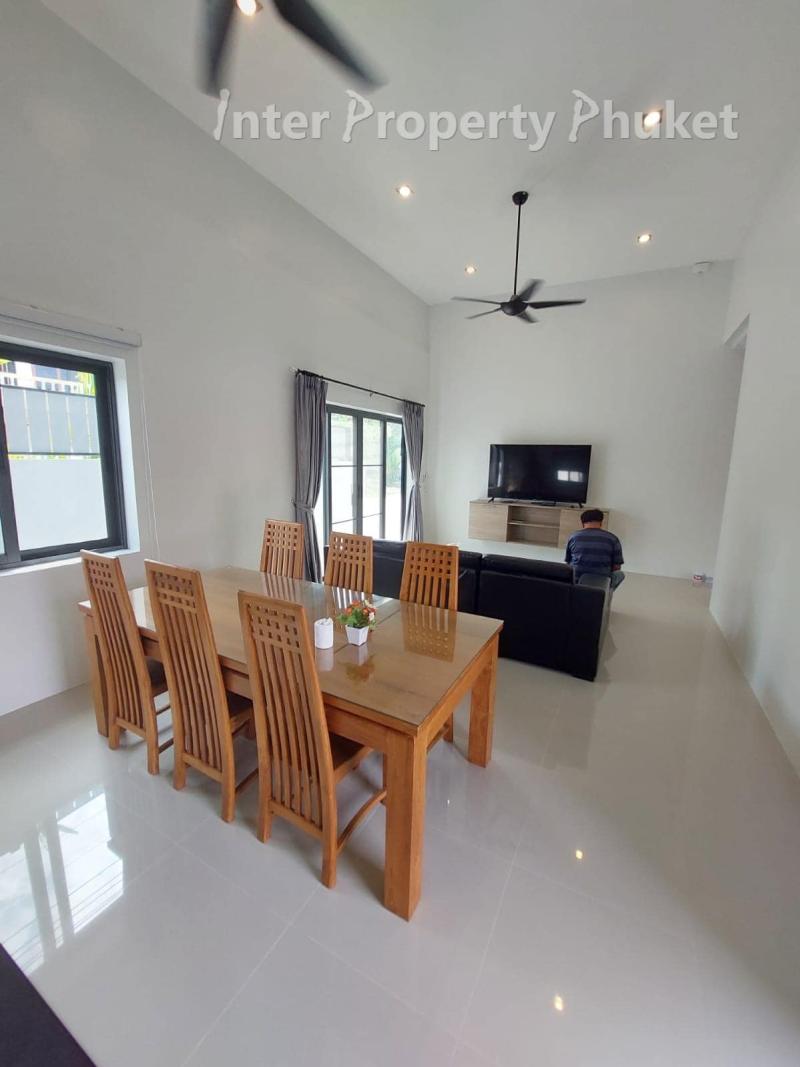 4 Bedrooms Brand new villa for rent