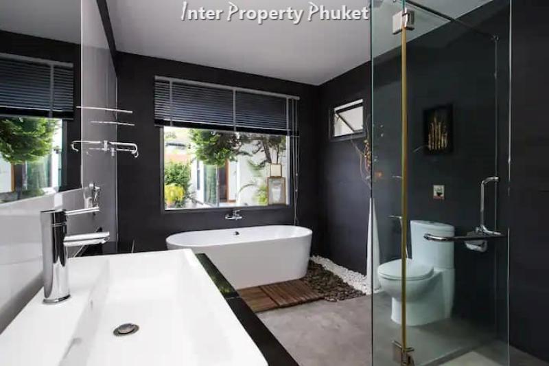 RR083 4 Bedrooms villa for rent