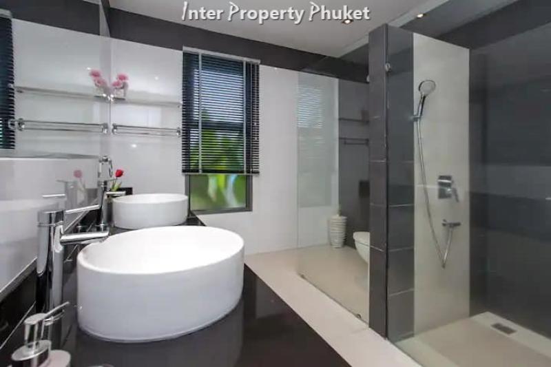 RR083 4 Bedrooms villa for rent