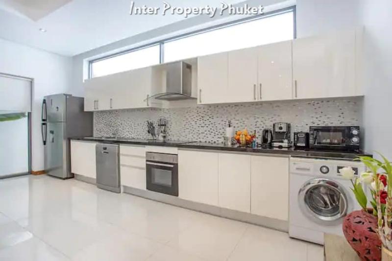 RR083 4 Bedrooms villa for rent