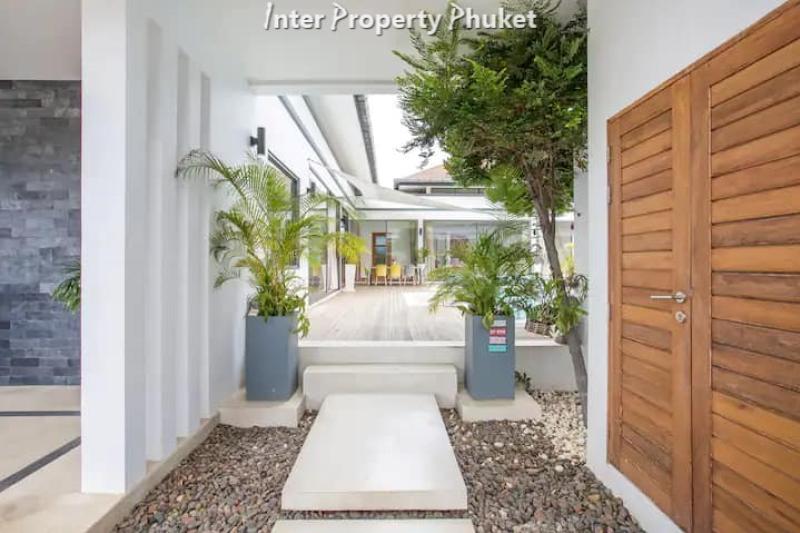 RR083 4 Bedrooms villa for rent