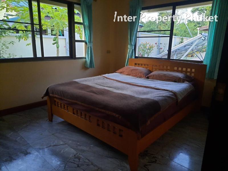 RR124 5 Bedrooms villa for rent