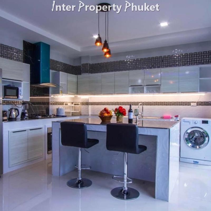 4 Bedrooms 2 houses for rent