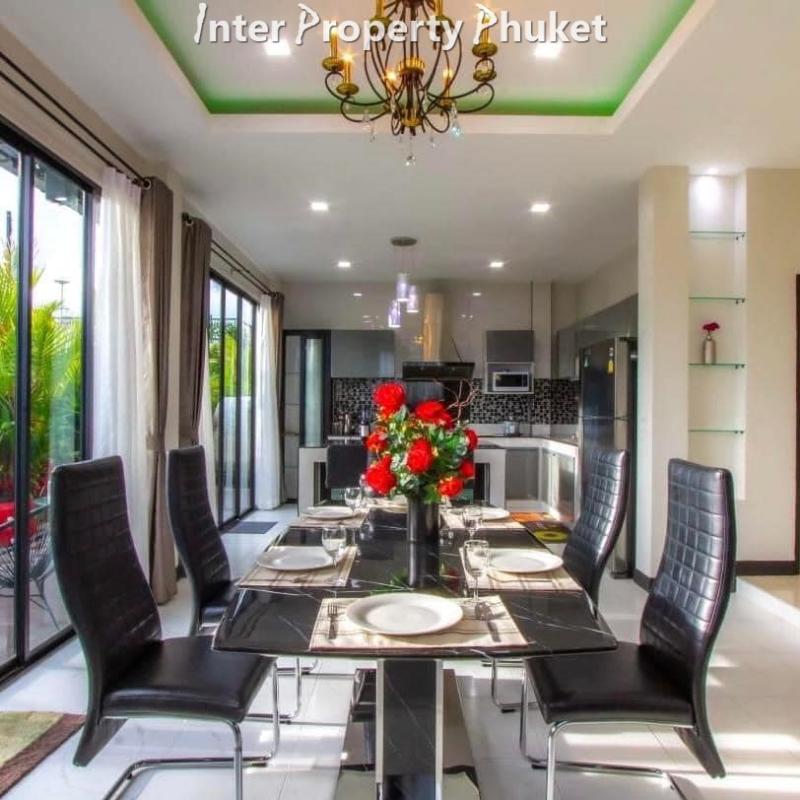 4 Bedrooms 2 houses for rent