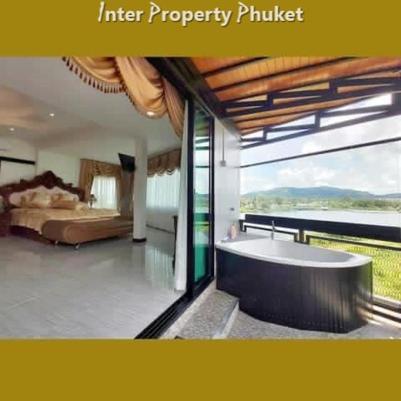 4 Bedrooms 2 houses for rent