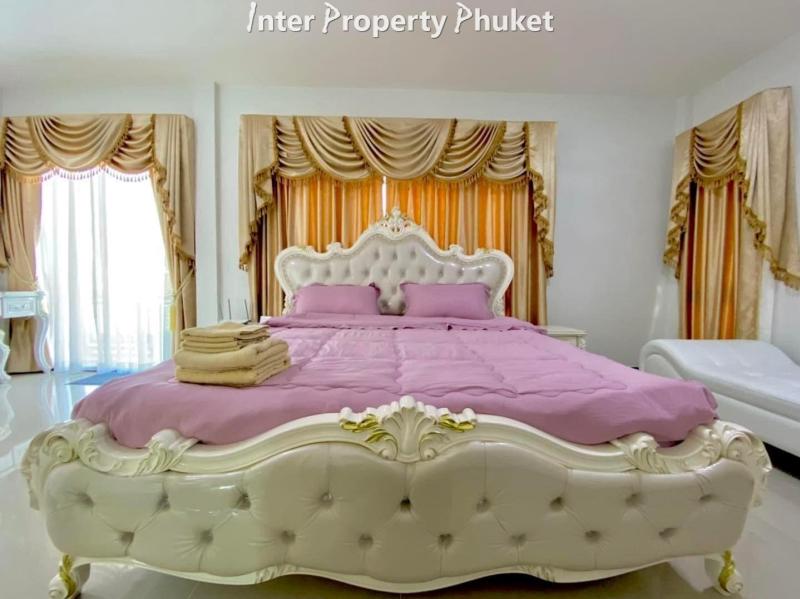 4 Bedrooms 2 houses for rent