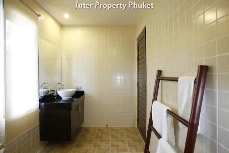 RR066 4 Bedrooms villa for rent