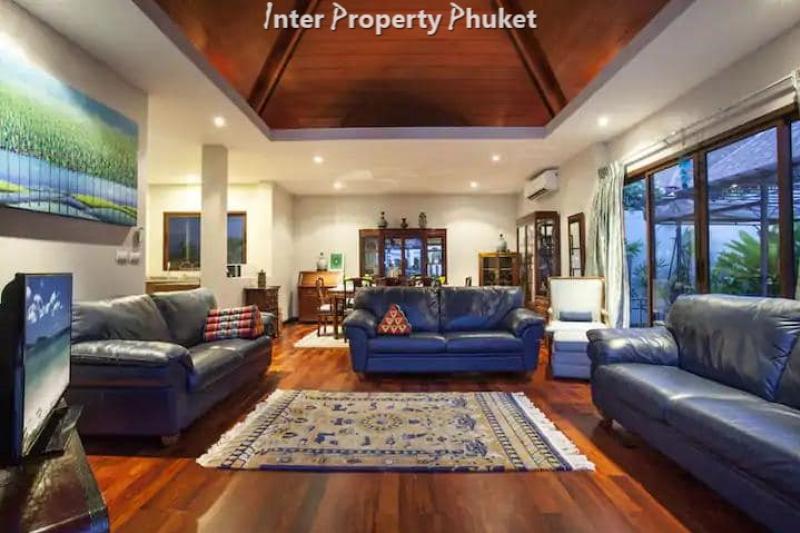 RR066 4 Bedrooms villa for rent
