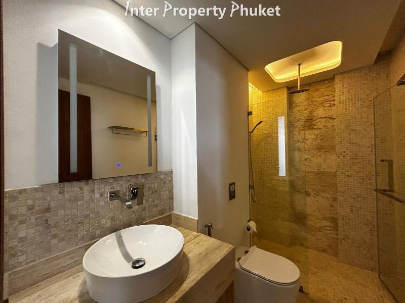 RR101 1 Bedroom Seaview Condo for rent