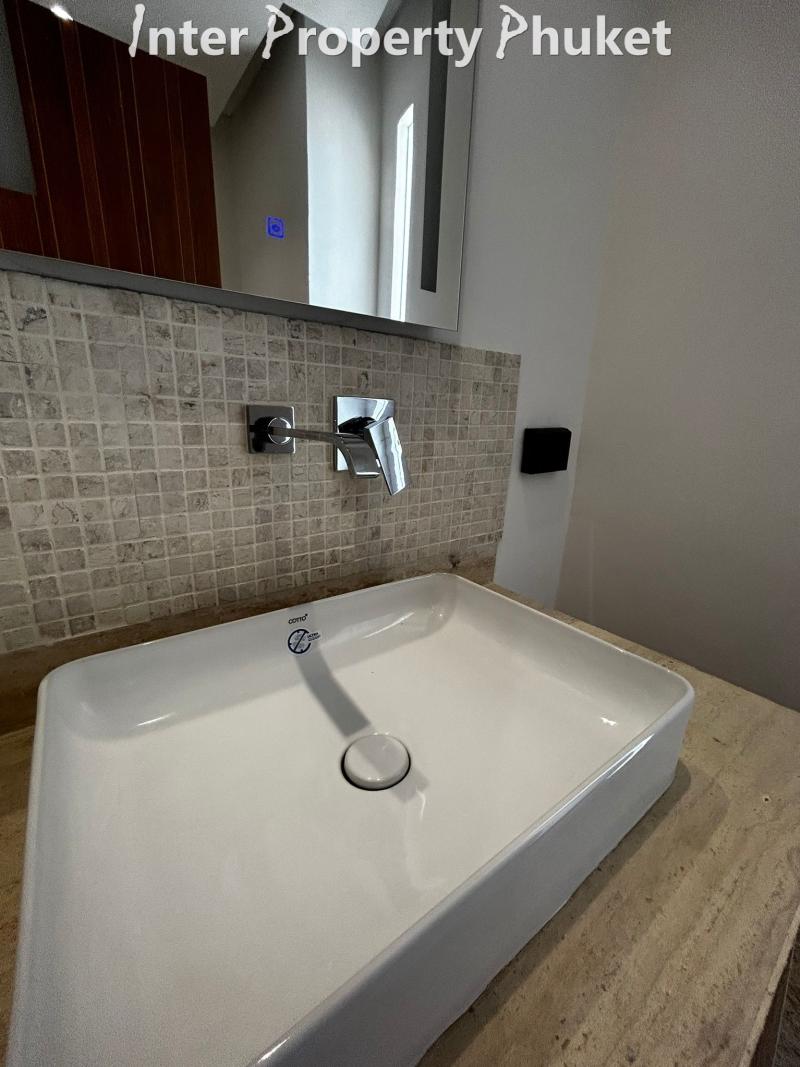 RR101 2 Bedrooms Seaview condo for rent