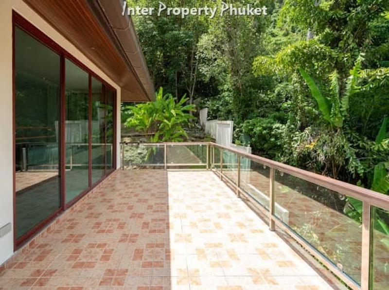5 Bedrooms Sea View pool villa for rent