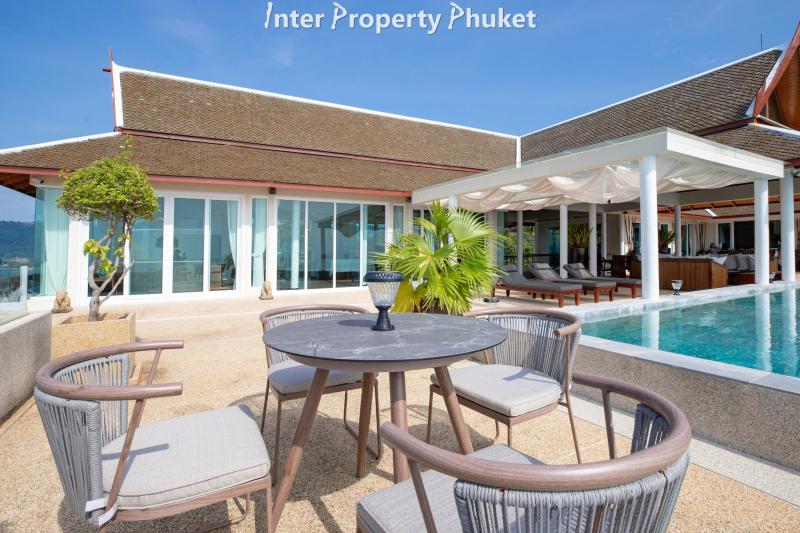 5 Bedrooms luxury villa full seaviews