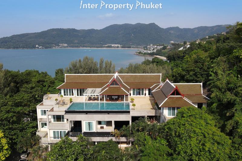 5 Bedrooms luxury villa full seaviews