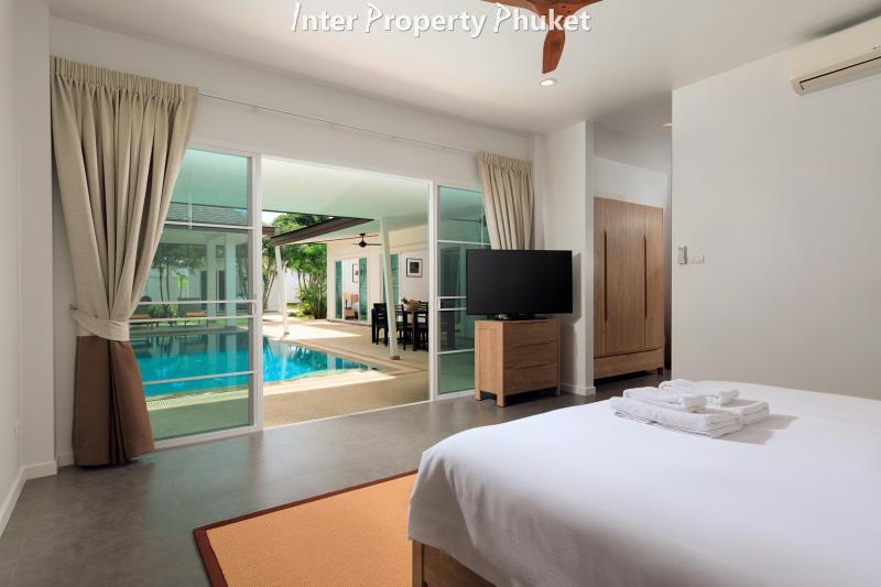 RR056 4 Bedrooms pool villa for rent