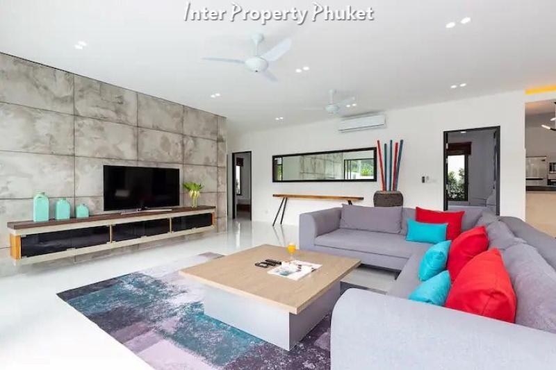 RR029 4 Bedrooms villa for rent