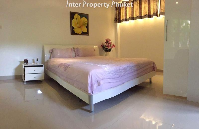 RR013 5 Bedrooms villa for rent