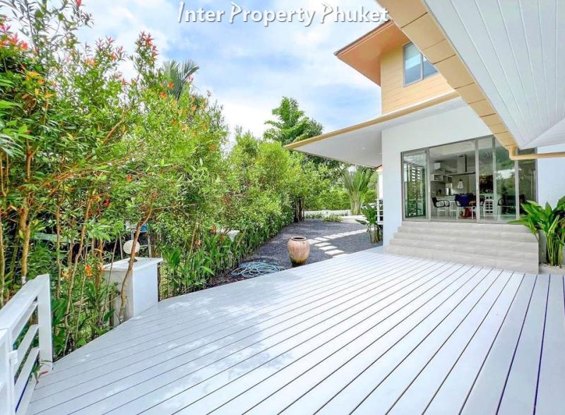 RTL004 5 Bedrooms villa for rent