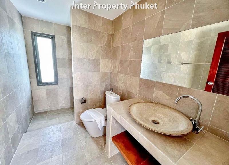 RTL004 5 Bedrooms villa for rent