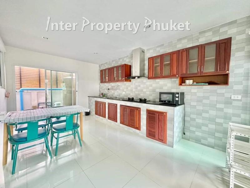 4 Bedrooms villa for ren